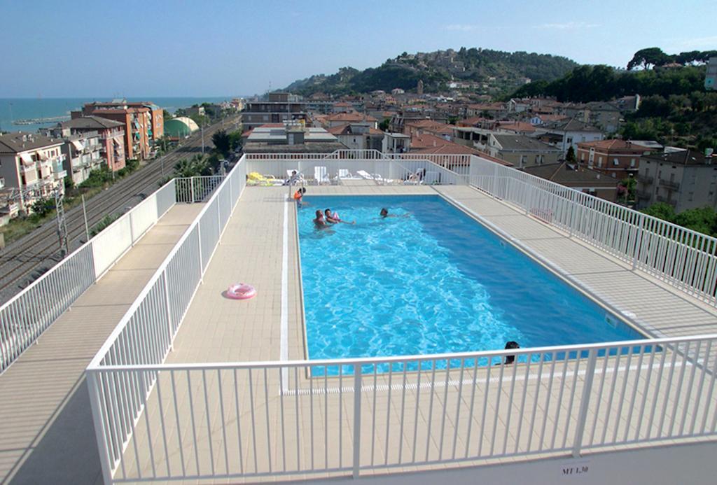 Residence I Delfini Cupra Marittima Extérieur photo