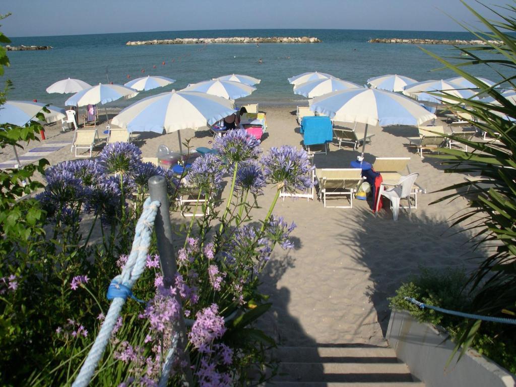 Residence I Delfini Cupra Marittima Extérieur photo