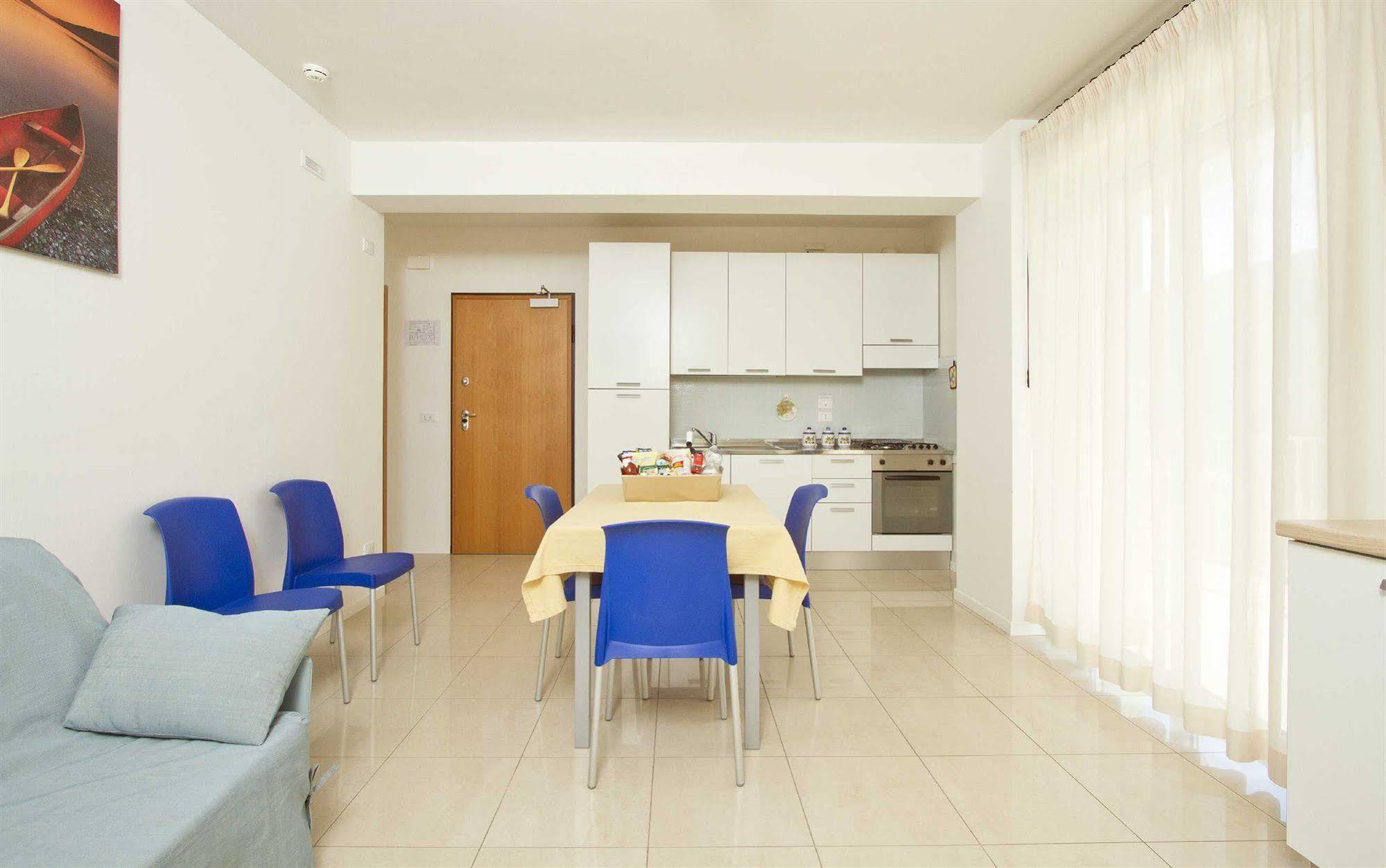 Residence I Delfini Cupra Marittima Extérieur photo
