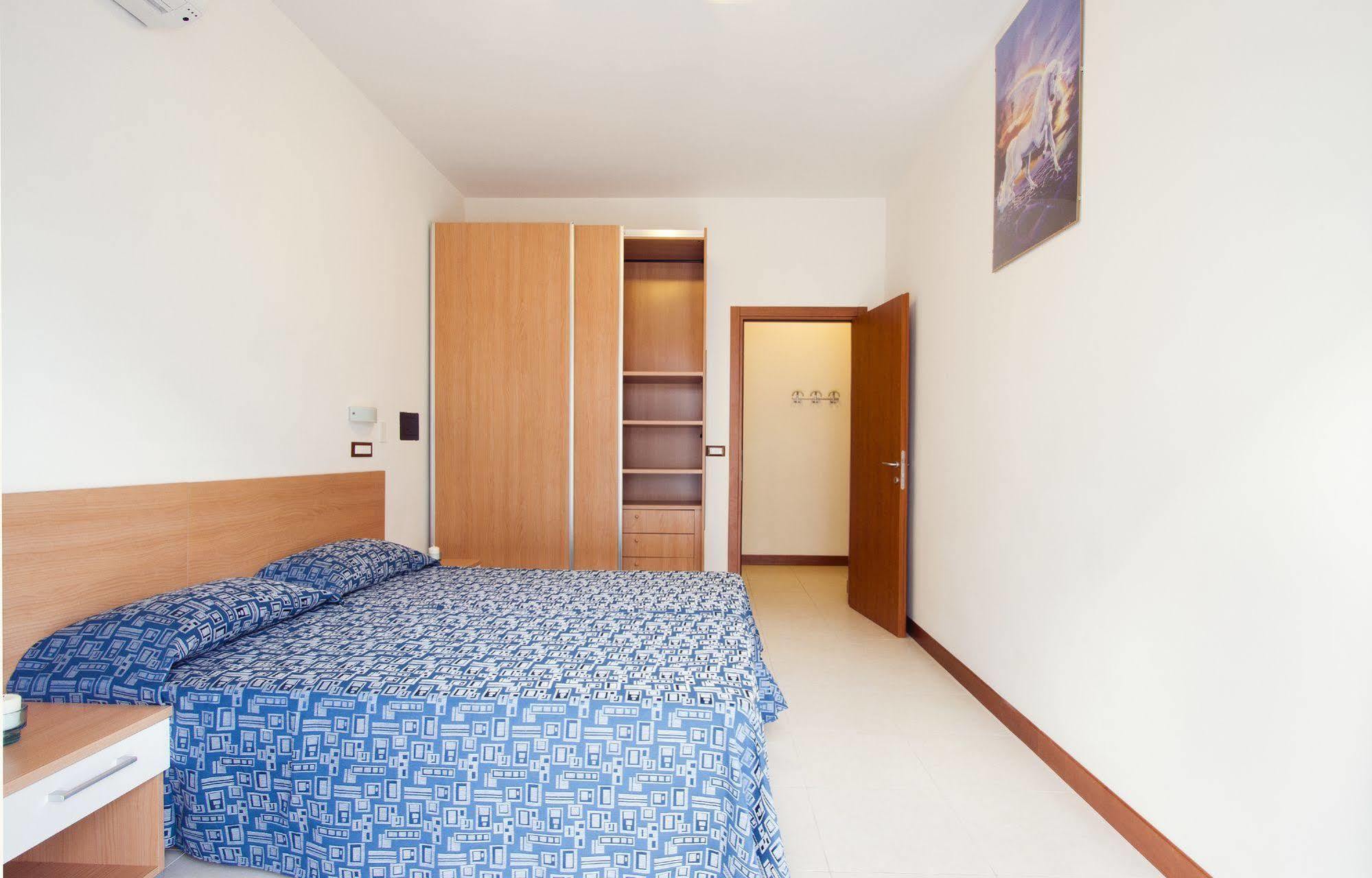Residence I Delfini Cupra Marittima Extérieur photo